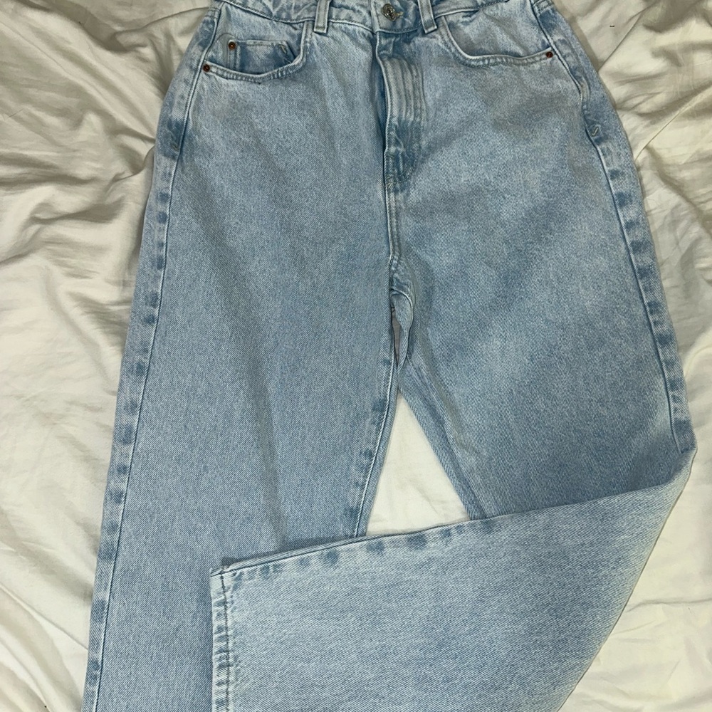 Zara Blue Straight Leg Light Wash Jeans